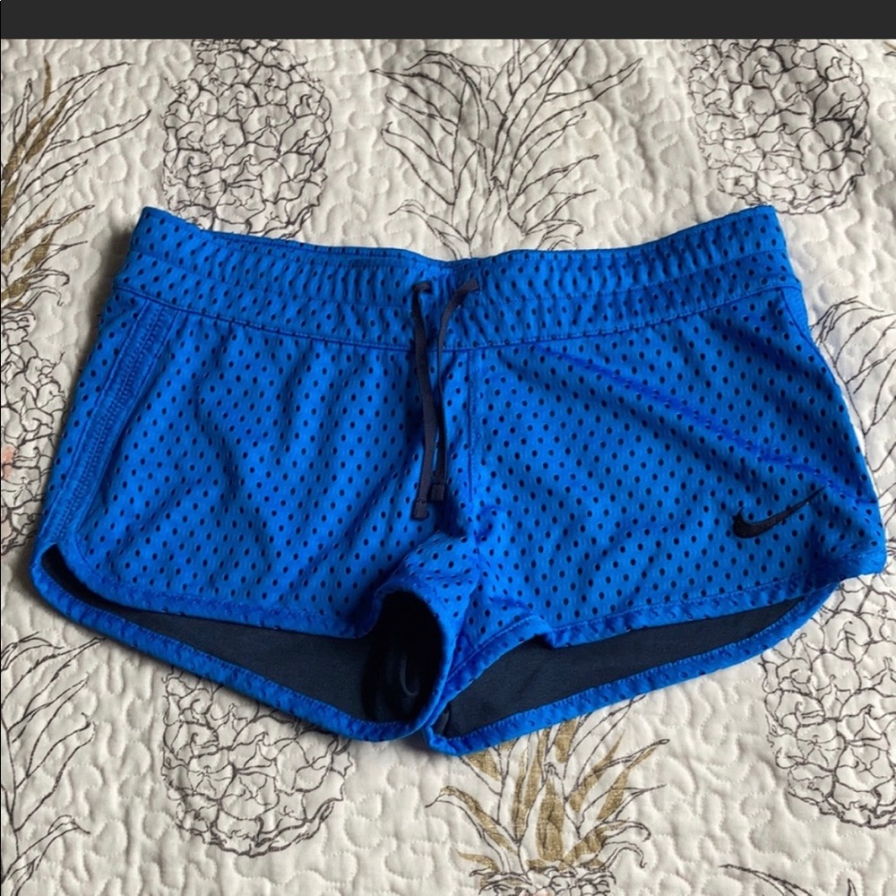 COPY - Nike reversible shorts